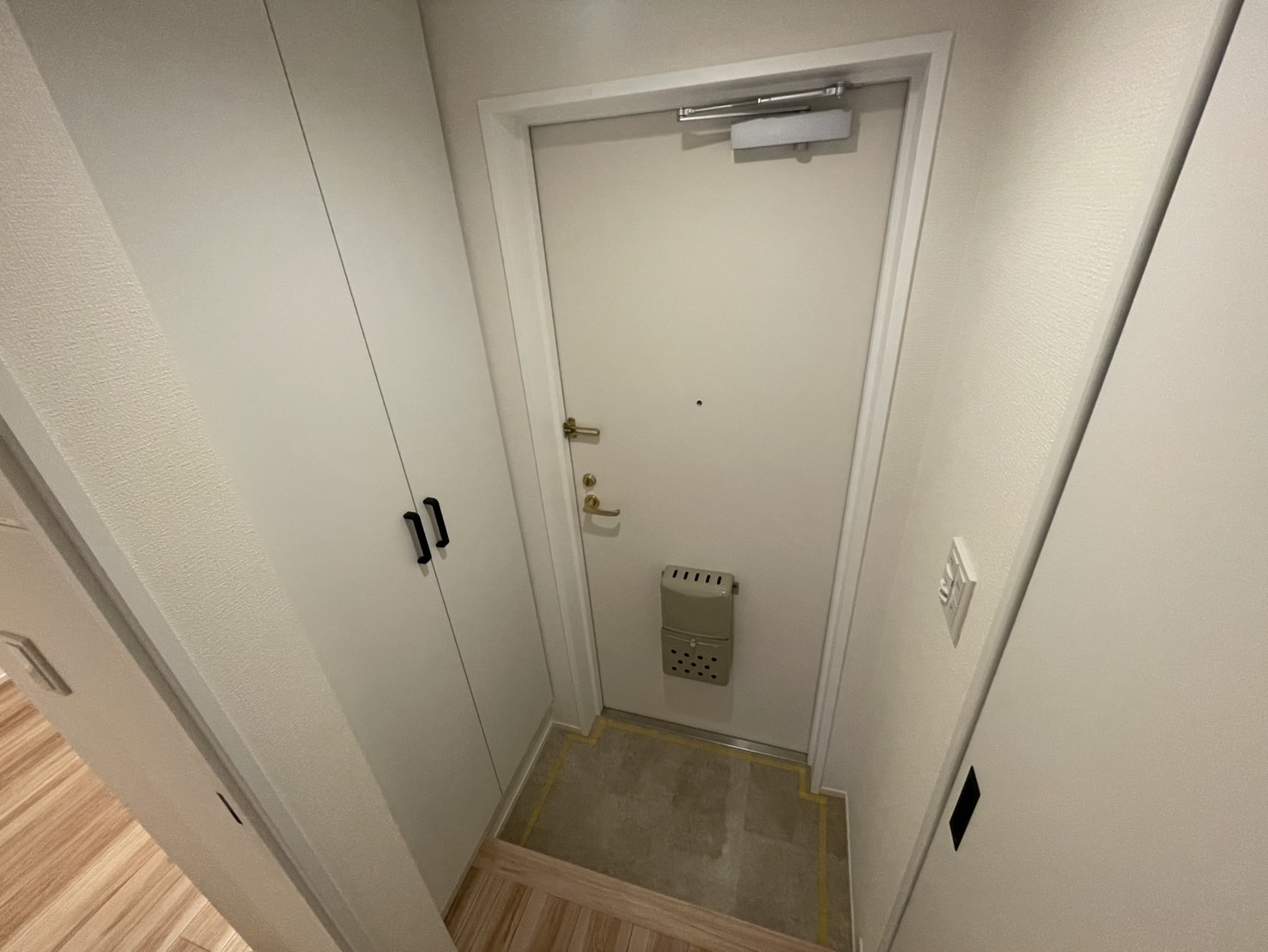 【玄関】