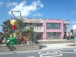 越谷レイクタウンさくら保育園分園(350ｍ)大相模調節地の近くに建てられた、きれいな園舎では、定員50名の園児が自由遊びを中心にした園生活を送っている。