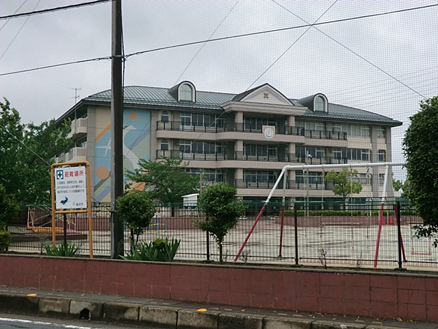 越谷市立出羽小学校（2100ｍ）
