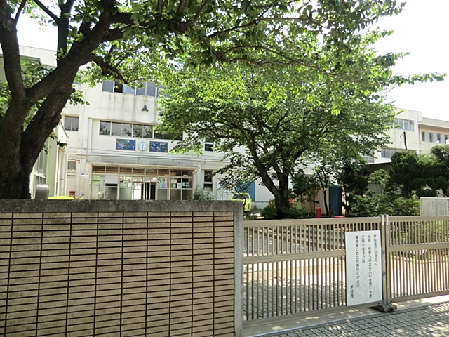 松戸市立南部小学校　870m（徒歩11分）