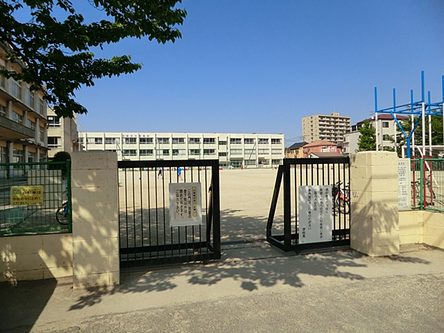 松戸市立北部小学校　900m（徒歩11分）